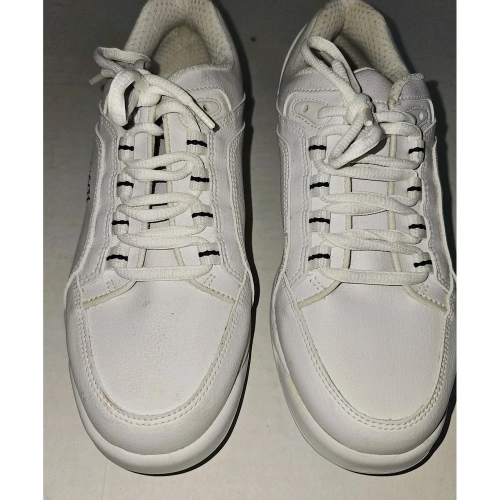 Size 9 M FootJoy GreenJoys 4861 Women White Faux Leather Soft Spike Golf Shoes